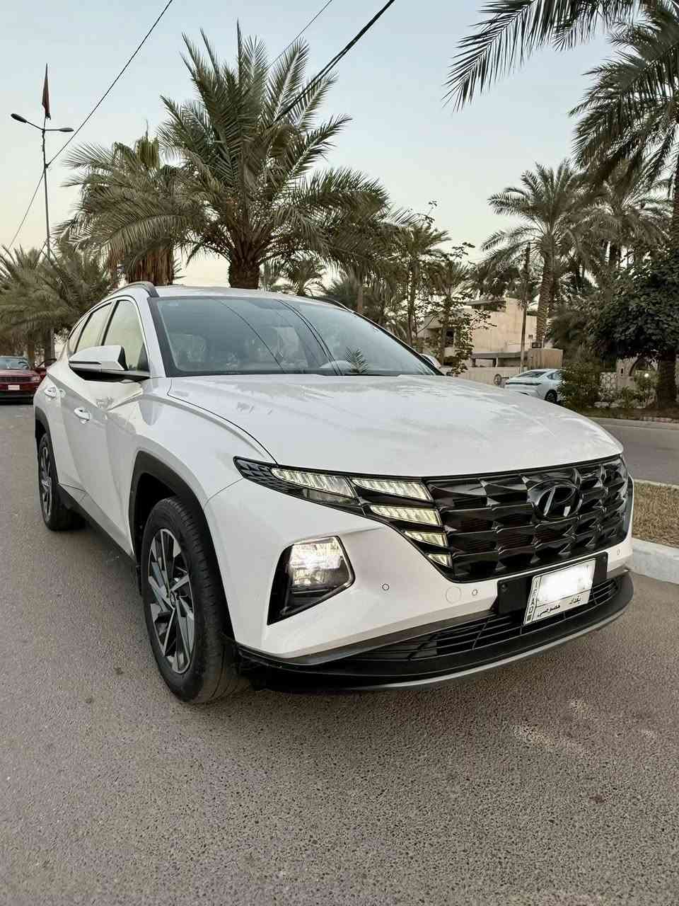 السلام عليكم
توسان 2024 خليجي مكفولة
ماشيه 32 
تشغيل بصمة   
تشغيل عن بعد
سايد بريك دگمة   
كشنات كهرباء
اوتو هولد
بك لايت LED
كروس سرعه
بردات ابواب خلفية
حساسات امامية + خلفية 
تحكم مقود كامل
بصمات عدد 2 
انارة ترحيب
نقطة نزول منحدرات. 
نظام مانع تزحلق 
شاحن موبايل واير ليس  
اشاير بالمري والمري شفط
مخرج AUX + USB‏
وضعيات قيادة
 
مكان بغداد
الشراي يتصل اوواتساب
***********
