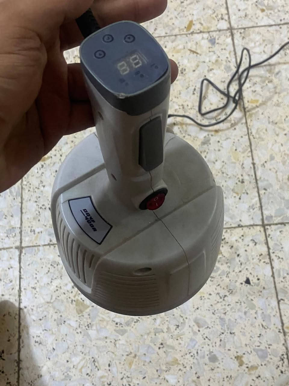 السلام عليكم
كمبريسر ١٢٠ لتر و كمبريسر ٦٠ لتر و مكينة تعبئة نوزلين و ماطور كهربائي و ماطور على باتري و كاوي حرارية و دريل خلط مزدوج  
للاستفسار الاتصال على ***********
