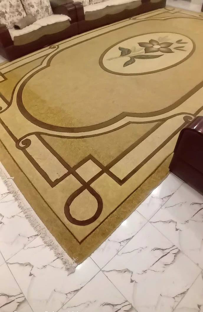 السلام عليكم// فرشة عرض 4//طول 6// كلش نضيفة مكان اربيل ***********
