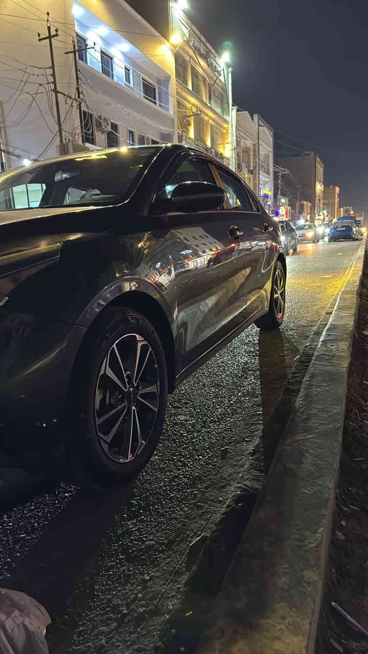 للبيع فورتي  مديل 2023 بيه بنيه وبل جنطه سنور موجد بل نشر فول موصفات شاشه كامره نضام قياده رقم أربيل العنوان بغداد الشعب السعر 150 وبيه مجال الإتصال ***********
