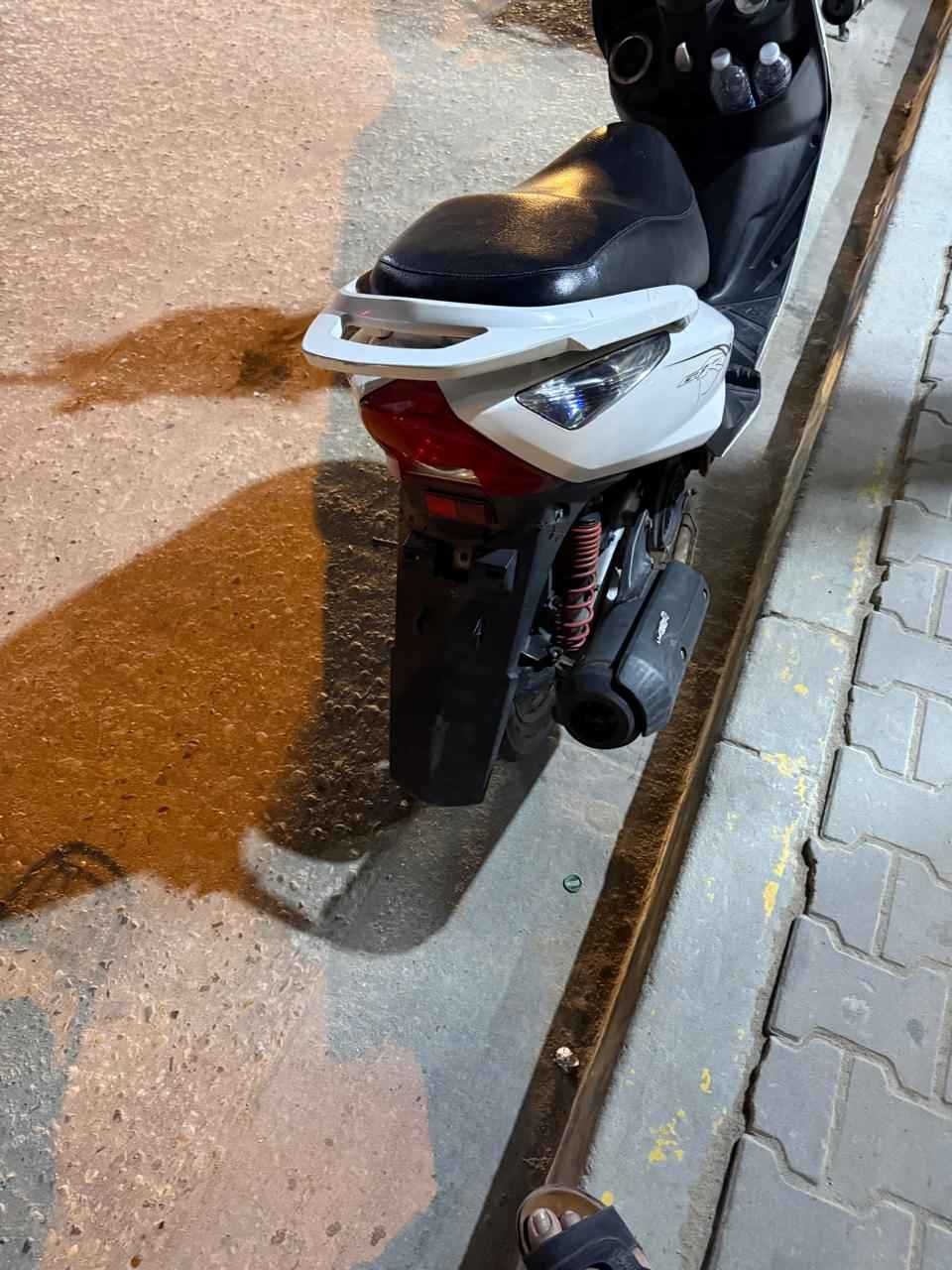 درجه سكنز مضلع رنبه حاويه كفاله محرك كهرباء كله شقاله نكرت سلف سرعه ١٤٠ محرك ١٥٠ للبيع لتواصل على رقم ***********هاذ رقم صاحبها مكلف بل نشر البصرة, العراق
