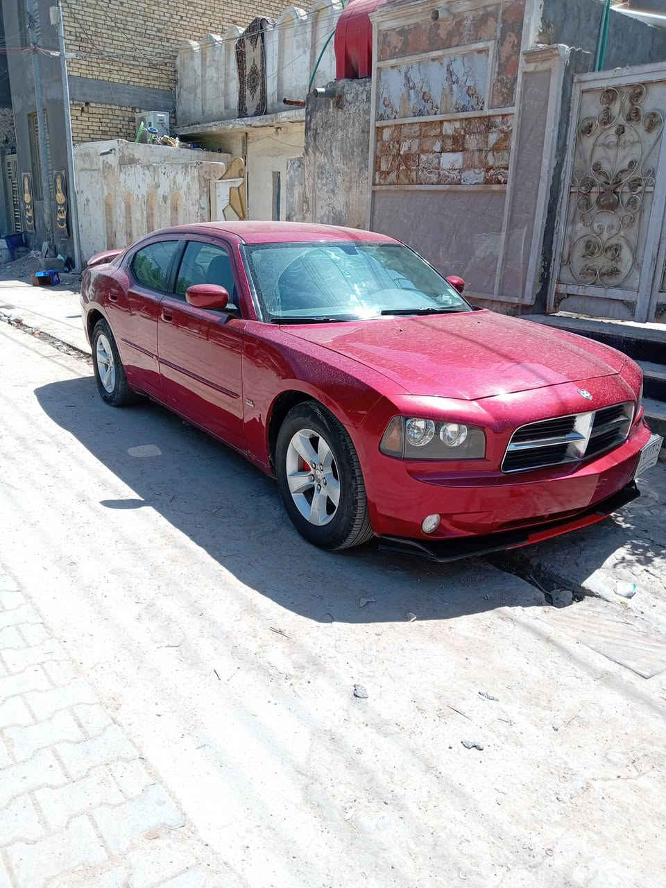 السلام عليكم للبيع او مراوس جارجر9 كندية مكفولة من الحادث بيها رشات صبغ 3قطع ابيع صبغ احزام رقم بصرة سنويه 27 مكينه وكير وتبريد قطعتين سيارة كاعدة وحلوة مكاني الناصريه مركز السعر 88 للاتصال ***********

