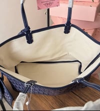 تخفيضات العيد • توصيل مجاني • حافظه ماركه