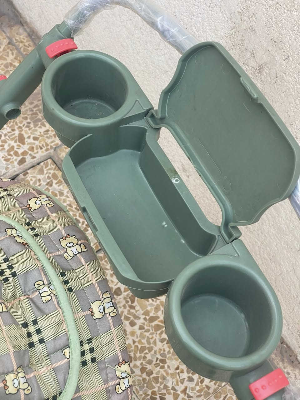 للبيع
عربانه اطفال نوعيه ثقيله 
السعر 25 وبيها مجال


**إذا كنت صاحب هذا الإعلان وتريد حذفه لأي سبب، رجاءا أرسل رسالة إلى الدعم الفني**