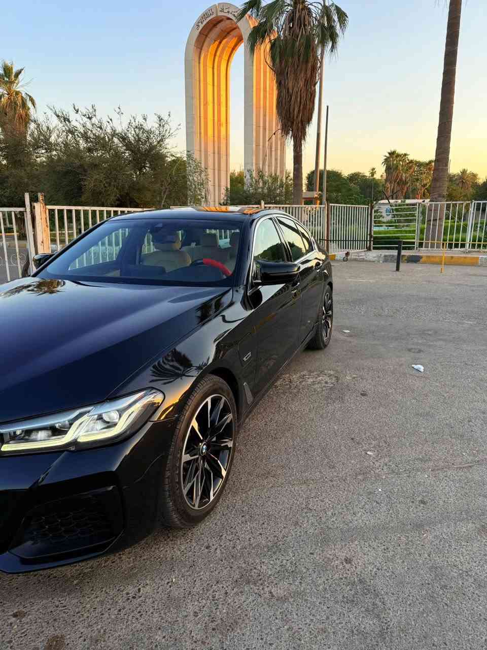 بي ام دبليو 530 e plug in
فول فول مواصفات موديل 2022

السياره الموصفات 
بصمة ابواب + تشغيل + صندوك
سلايد 
شاشة عدادات ديجيتال 
شاشة كبيره 
رادار امامي + خلفي + جانبي 
حساسات امامي + خلفي 
هاند بريك بصمة 
اوتو هولد 
ستيرن كهرباء + تدفئه 
وضعيات قياده 3 
انارة محيطيه 
قطعتين تبريد 
خزن مقاعد 
طبعاً الكشنات كلها كهرباء 
وبعد كومه مواصفات متخلص 

السياره ماشيه 84الف كيلو 
بدون اي نقص بدون اي خلل تراي مال زيرو السياره كلها على البلاد 

الحادث بسيط جدا باب وهلال جاملغ خلف سايق بدون ايرباك
بيع مستعجل سعر جداً مناسب 
لل استفسار اتصل ***********
