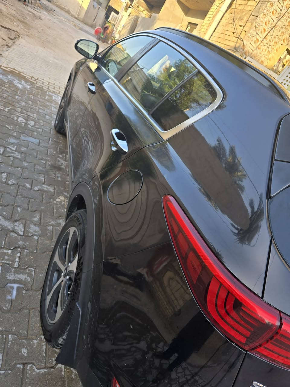 سبورتج موديل ١٨ كلش نضيفه فول ١ على ١ 
   اكثر ستفسار واتساب *********** 
ملاحظه بيع او مراوس حسب القناعه
مكاني بغداد الشعله
