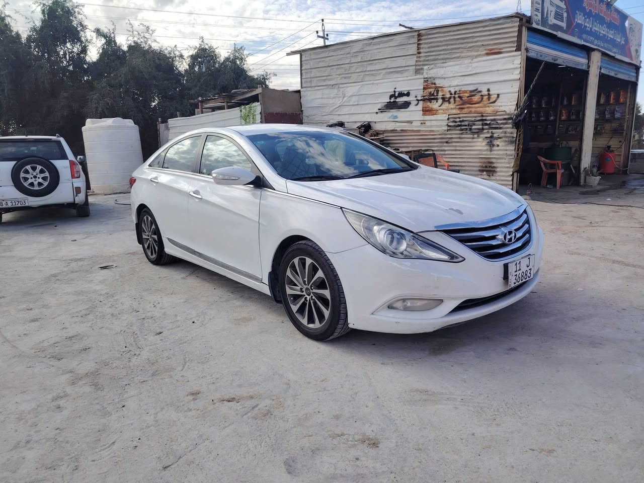 سلام عليكم سوناتا خليجي لبيع موديل ١١ السياره  بيها بس جاملغ تبدل بجهت الصدر او الباقي مكفول مكينه ٢٤٠٠ دوش  او كير جديده تبريد ثلج السياره جاهزه من كلشي      رقم بغداد نكليزي او بسمي حداديه جاهزه تخم تيارات  المكان  السياره النجف السعر ١١٥ او بيها مجال الطيبين اذا اكو مراوس حسبت القناعه  اهذ رقمي او بيها وتساب ***********
