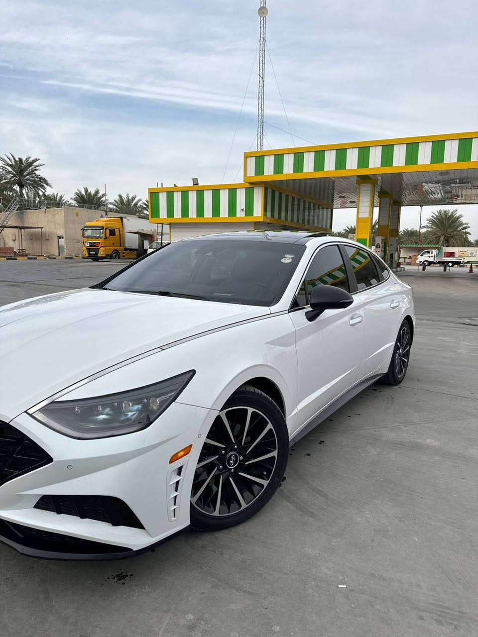 السلام عليكم
للبيع هيونداي سوناتا 
موديل : 2021
الفئه : Limited 
اللوحه: اربيل خصوصي 
المواصفات
1- الكاميره الخلفيه + الاماميه 
2-سق بانورامي
3-كاميرات360 
4-تبريد وتدفئه مقاعد
5-مراقبه النقط العمياء
6-نظام فرمله الطوارئ
7-رادار امامي + خلفي
8-عرض معلومات على الزجاج الامامي
9-تدفئه مقود قياده
10-التشغيل عن بعد 
11-ابل كاربلاي
12-تقديم وترجيع السياره باليرمونت 
13-لون الداخل الابيض المرغوب 
14-كامرات في الشاشه الاماميه يمين ويسار 
للاستفسار على الرقم ***********
السعر 186
غير متواجد عل فيس
