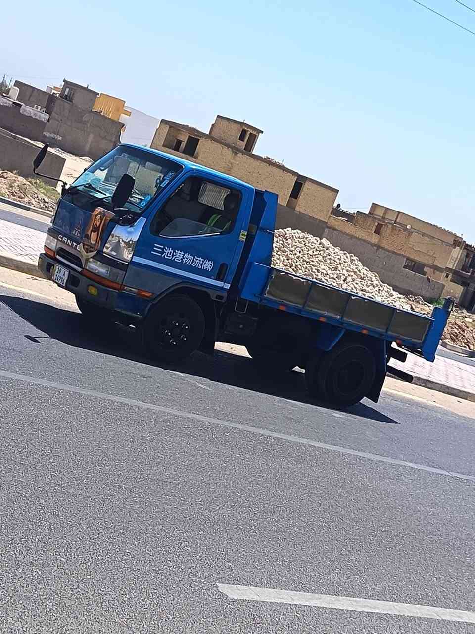 سلام عليكم كنتر البيع سيارة جديده حيل سيارة شاصي بي خاس من كدام شاصي مامكفول وباقي سيارة جديده ومكفول  مكاني كربلاء سعر١٣٥      ***********

