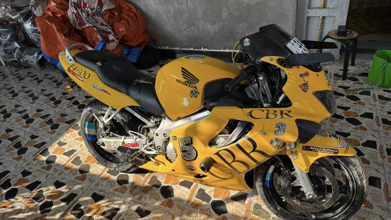 سلام عليكم بطح هونده 600ss رقم وسنويه رقمها ديوانيه الدراجه طالبه ادامه تشتغل اله دفعه اشتريته وحته ماعرف بيهن وهسه اريد ابيعها العنوان البصره قضاء شط العرب الجزيره الرابعه سعر٢٢ورقه
واتساب فقط
***********
