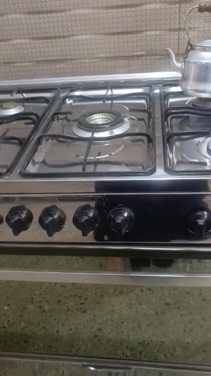طباخ نظيف جدا السعر 250 وبيه مجال بسيط نوعيته مصري


**إذا كنت صاحب هذا الإعلان وتريد حذفه لأي سبب، رجاءا أرسل رسالة إلى الدعم الفني**