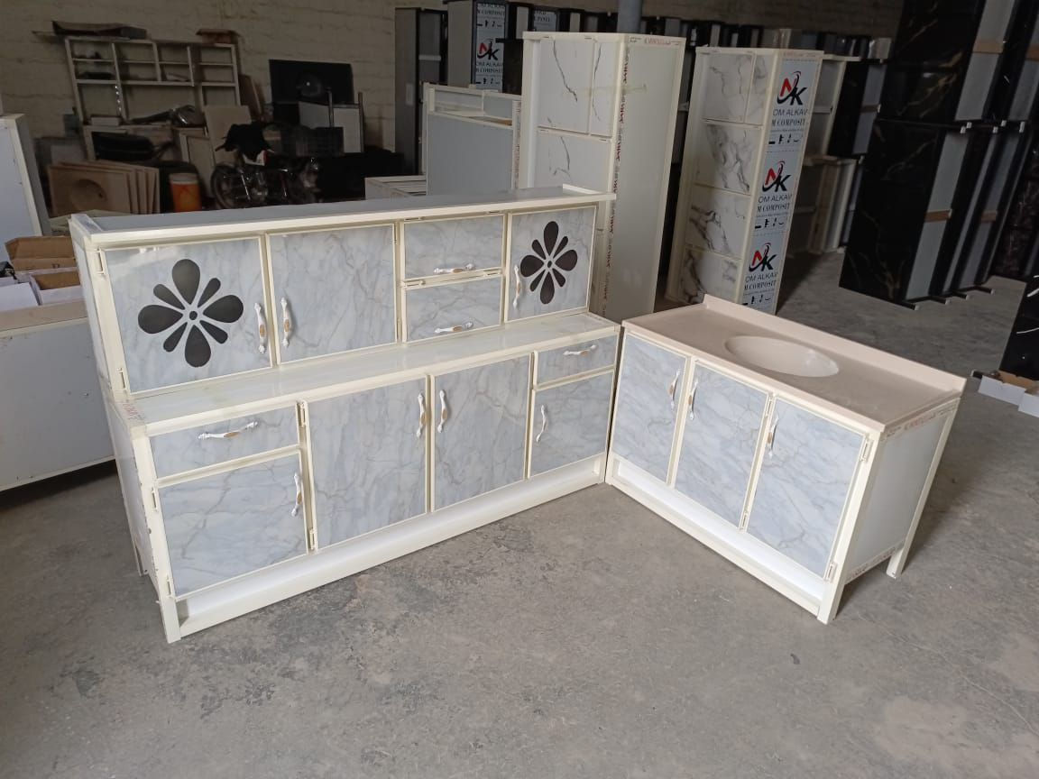 كاونتر مترين ارضي  حجل #ثابت وملحق ديكور #شفقه والسنك متر و ٢٠ مرمر السعر 310 الف


**إذا كنت صاحب هذا الإعلان وتريد حذفه لأي سبب، رجاءا أرسل رسالة إلى الدعم الفني**