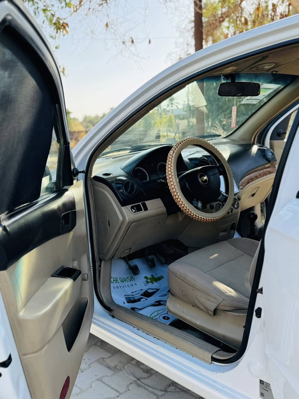 السلام عليكم
افيو خليجي 2011
الشركه العامه للسيارات كير عادي؟
مكينه مفتوح المرغوب 1500 مال مؤسسه
رقم بغداد انكليزي بااسمي شخصيآ سنويه جديده وهزه جديده تحويل مباشر
(كير ومكينه مكفولات //كير عادي جام عادي داخل لونين) 
منضومة تبريد كله جديد مبدلها 
حداديه مبدلها أمامي وخلفي+مشط جديد مال حاويه بدلته //وتخم تاير +تخم ويل مال شركه 
ماصدات +كشافات +زوج بك لايت خلفي جديد كهربائيات كلها شغاله  //شاشه اندرويد //مابيها نقص ابد 
دواخلها كلش نضاف ع الشركه
السياره بيها رش جاملغ أمامي بدون دواخل وربع الباب الخلفي بدون حادث اثر شخط //لغود وتكم وشواصي بلاديات مملعوب بيهن ابد ع الشركه لسياره لفضل لله 
السياره جدآ نضيفه وجاهزه من كلشي 
السعر 66 وبيها مجال حك الضيافه *********** 
اخوان كلشي اكو بالسوك المايعجبه لايكسر بحلال الناس 
سعره 66 ومجال بسيط 
ومكاني بابل محاويل الشراي يتصل ع الرقم
