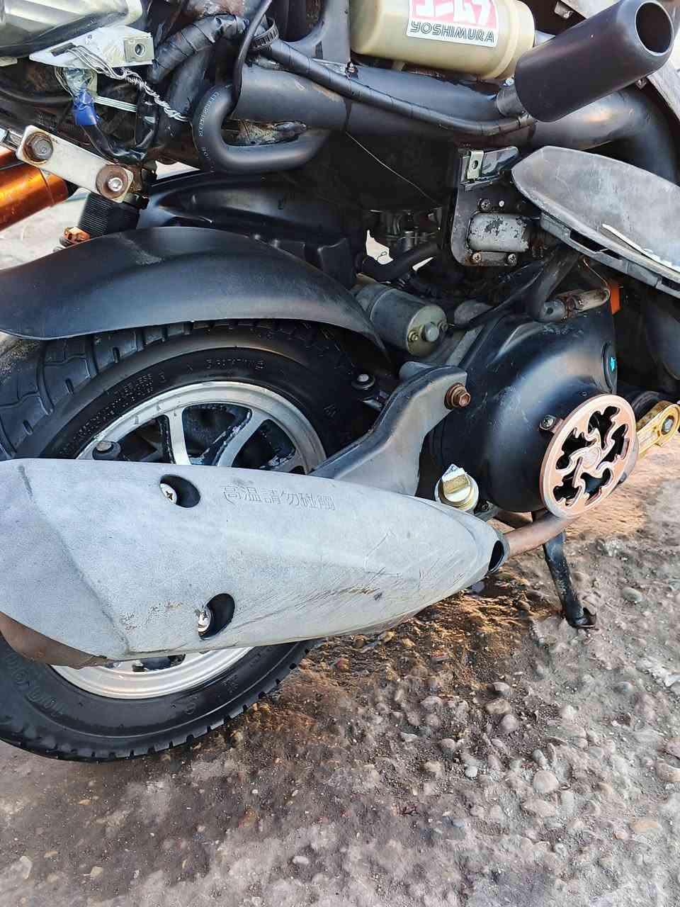 سلام عليكم دراجة ماكس عدله دراجة نضيفه تخبل سلف هندر الدراجه تريد كامله تريد مال لعب بيه تزويد خير من الله كله اصلي بي جم قطعه تجاري فقط بجم مال 4اصلي التزويد واضح كدامك السعر (900 وبيه مجال بصيط) شباب اكرر شوف الصور وتصل ***********
