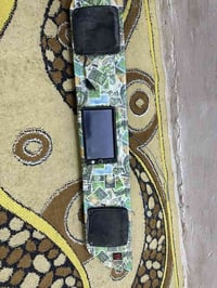 الكترونيات • اغراض اخرى • بدون وصف