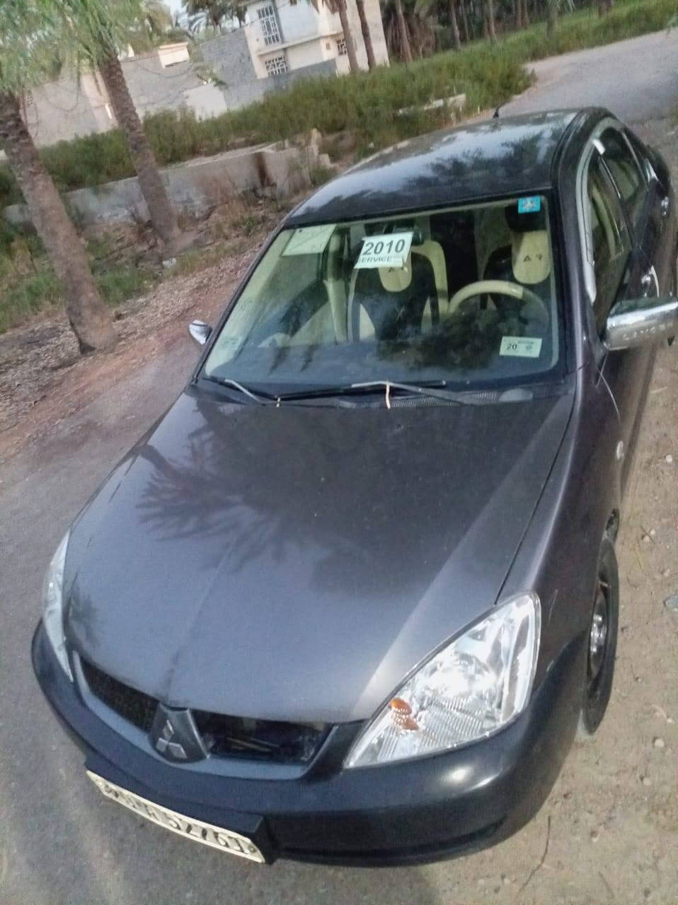 سياره لانسر موديل 20010 نضيفه وحلو بدون صبغ وبسمي ***********
