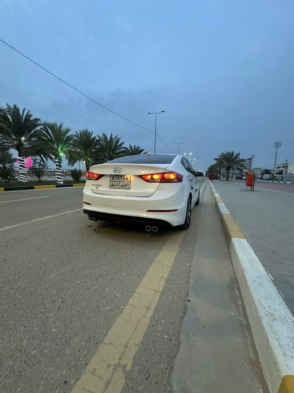 النترا موديل18
وارد امريكي حادثها بنيد وشويه بجاملق بيها بارد خفيف. بجاملق الخلفي مكينه 2000سياره حلوه خير من الله البصره سفوان رقم اربيل تريد تحويل تريد وكاله البصره سفوان *********** السعر125 وبيها مجال شراي اتصل ودلل
