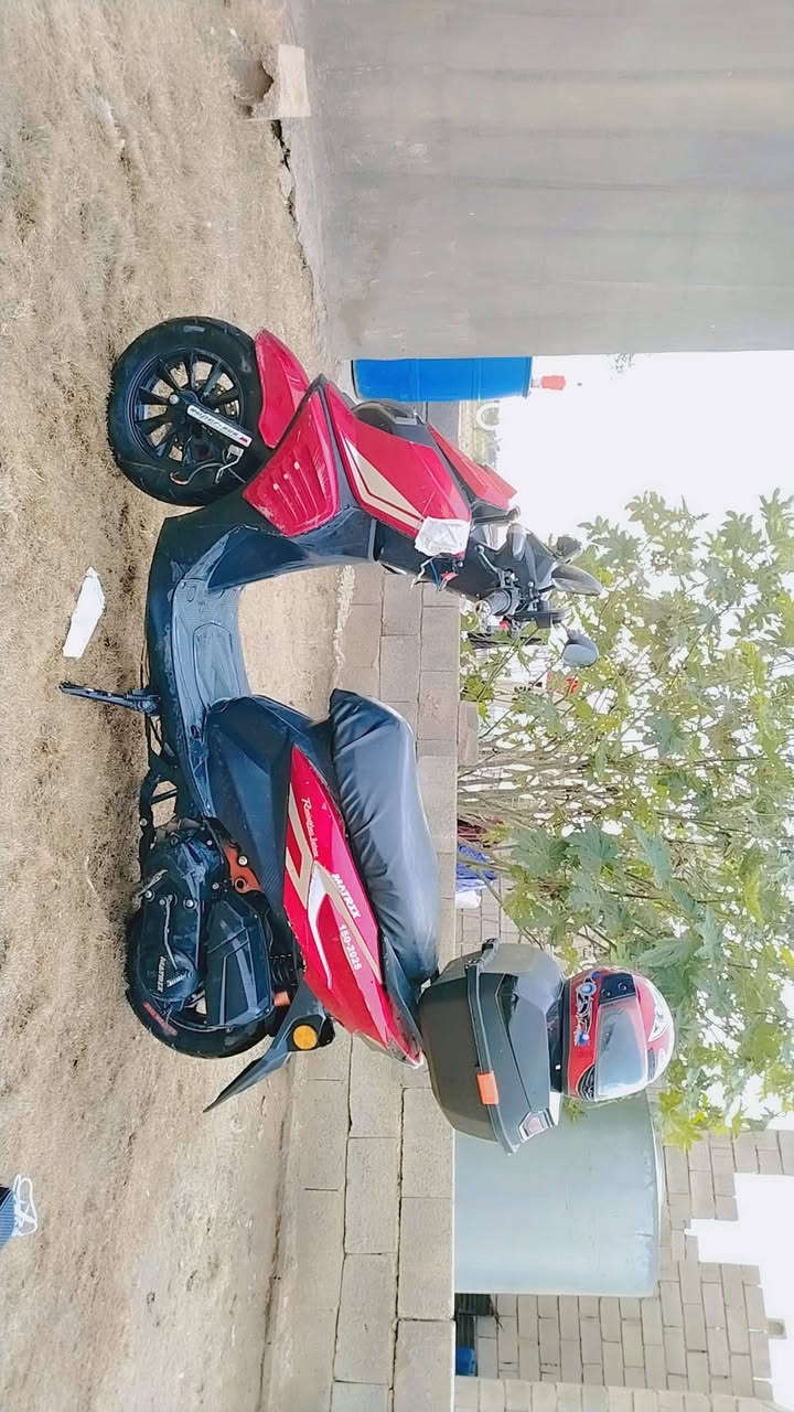 موطور للبيع MATRIX  2025 الموطور جاهز من كلشي ما علي نقص  شغال واقتصادي وفول الفول اي استفسار رقمي***********
