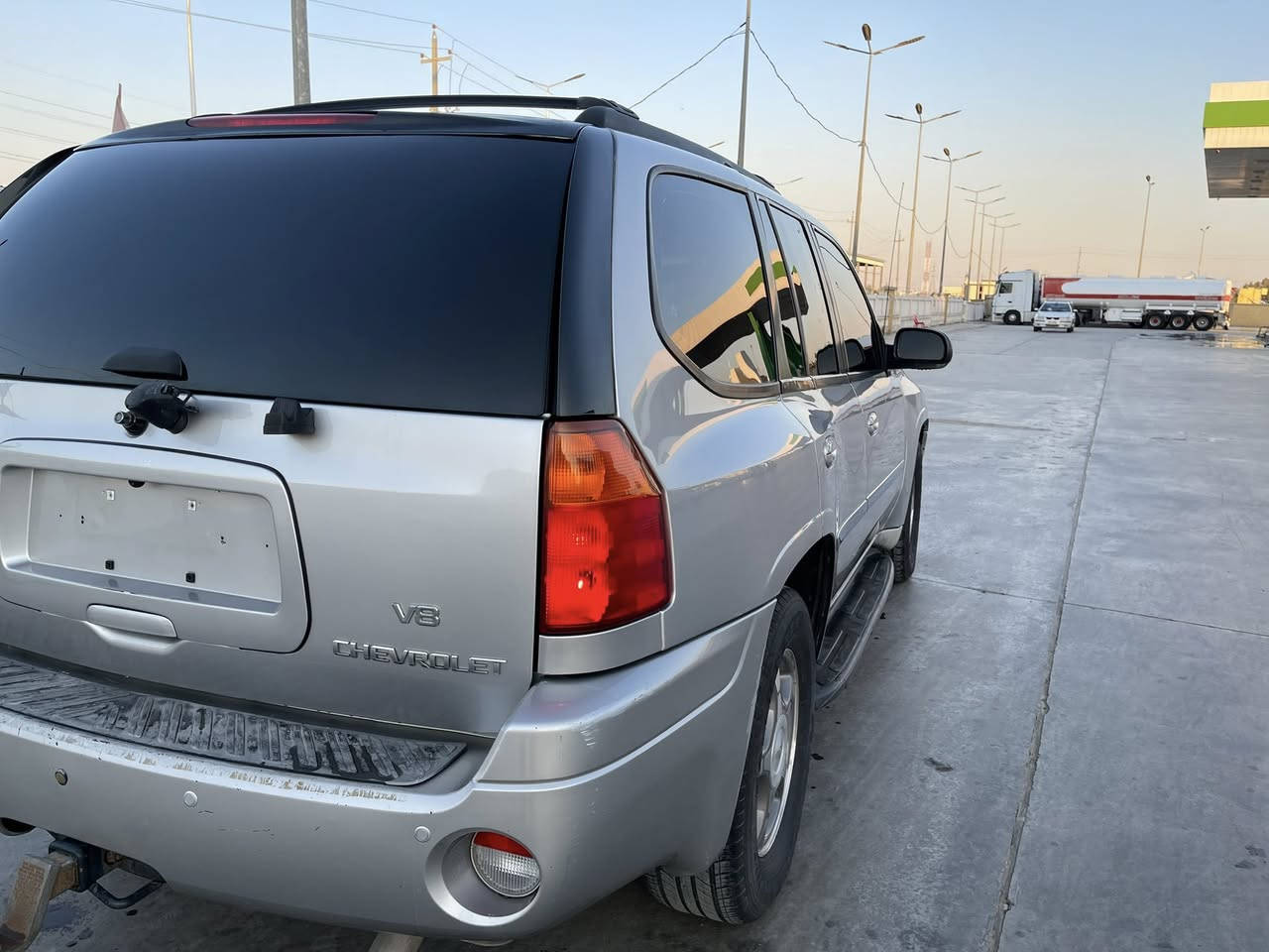 السلام عليكم
بلايزر حاكمي 2008 فول مواصفات بدون فتحة رقم سليمانية انكليزي باسمي السنوية 
جاملغ امامي مبدل فقط
السعر 110 
تلفون / ***********
