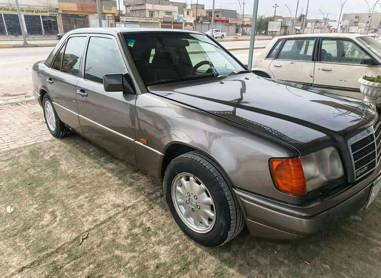 السلام عليكم مارسيدس للبيع موديل ٩٣ كير محرك بطه السياره  بلاديه لاظربه ولا خياس قواعد بلاديات تدفئه وتبريد شغالات رقم صلاح الدين مشروع وطني  السنويه بعد مو نافذه صدر امامي وخلفي كله جديد تخم تاير كهربائيات كلها شغاله  السعر ٧٣ بيها مجال بسيط مكان السياره سامراء


**إذا كنت صاحب هذا الإعلان وتريد حذفه لأي سبب، رجاءا أرسل رسالة إلى الدعم الفني**