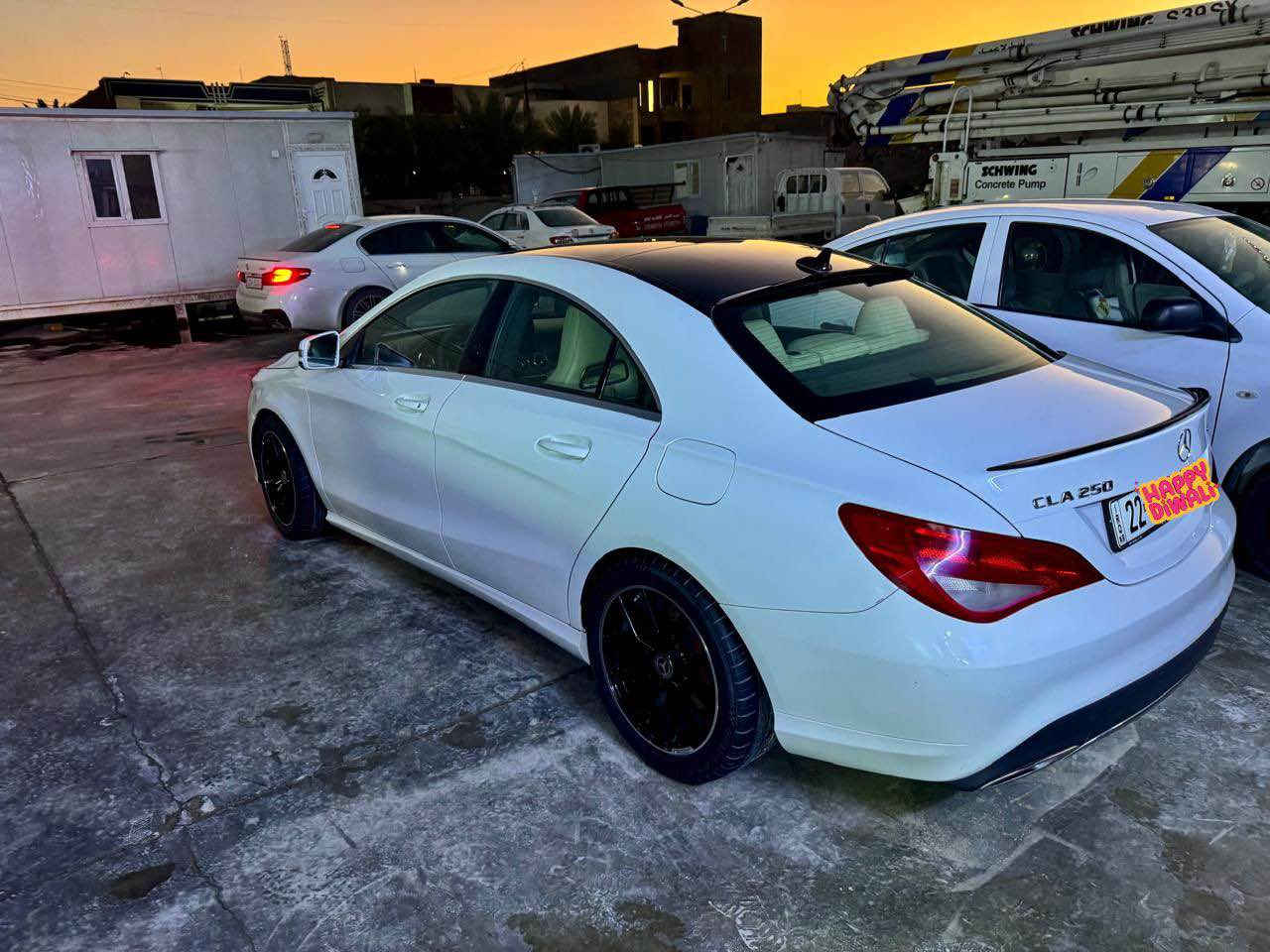 مرسيدس cla250 موديل 18 رقم اربيل فوول مواصفات وارد امريكي. داخله كليين للعراق هنا صار بيهه صبغ جاملغ وباب خلفي ايمن بدون لا دواخل ولا ارباك  للبيع او المرواس حسب القناعه السعر 165  ماشيه 106كم مكانه حي العدل *********** واتساب متوفر ايضا بغداد, العراق
