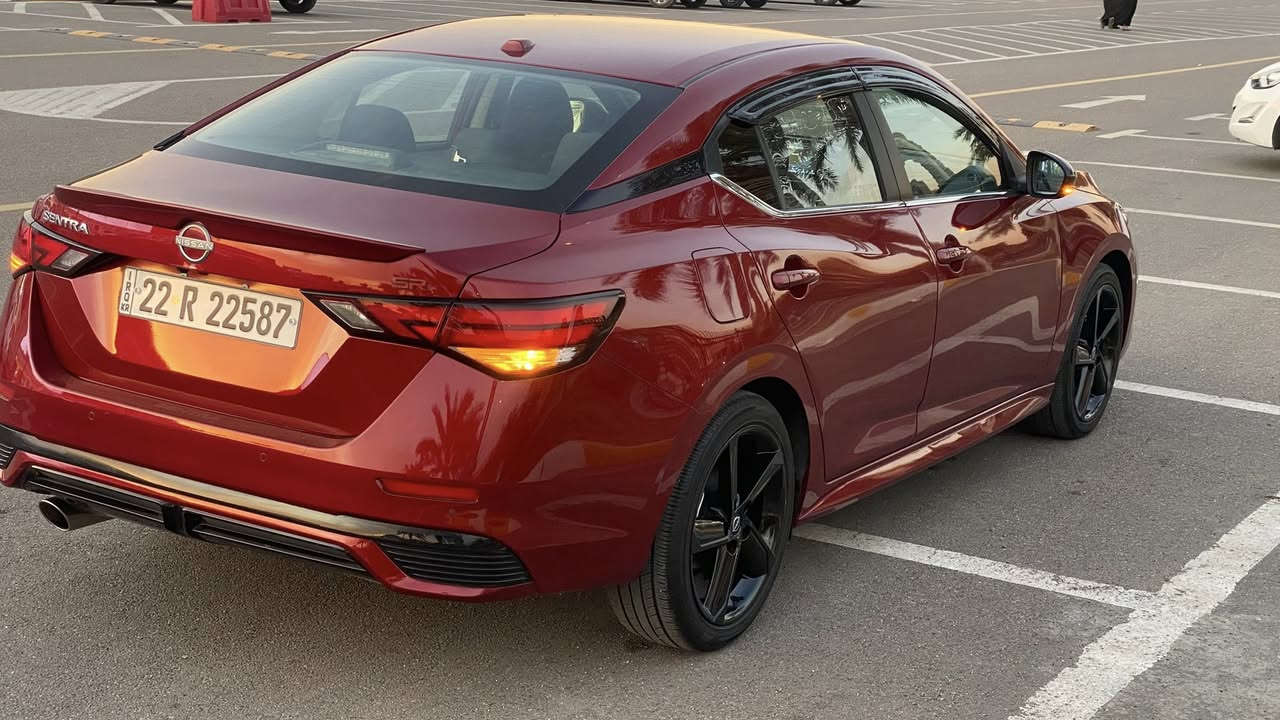 السلام عليكم ( للبيع فقط )
نيسان سنترا فىة SR موديل 2024 وارد امريكي
دخول وترقيم جديد رقم اربيل ( الشكل الجديد)
ماشيه 7 الف فقط لون احمر ماروني
حادثها فقط باب خلف السائق سرقه او تخريب 
بدون حادث تصادم 
جميع الايرباكات سليمه 
بصمة تشغيل + بصمة ابواب 
رادار امامي وجانبي وخلفي 
مري اسود+ اشاره بالمرايه + ويل اسود حجم 18 بلادي 
توقف ذاتي + تحديد مسار 
اضويه ليد + زينون بلادي
كشنات شامو تدفئه وكنتارا لون برتقالي
حساسات خلفيه + سبايدر خلفي
شاشه ايباد كبيرة الحجم تدعم كار بلي
نظام ايكو وسبورت+محرك 2000
السياره جديده بمعنى الكلام ودينار متصرف عليها 
جاهزه وبعدها بريحة الشركه وكشرها صافي بدون اي شخط
صور امريكا بالمنشور 
مكاني بغداد خلف هايبر ماركت حي العامل ( ***********)
السعر 158
