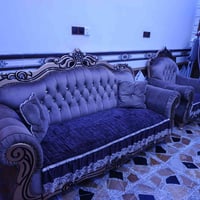 تخم ايطالي • جديد • ملكي