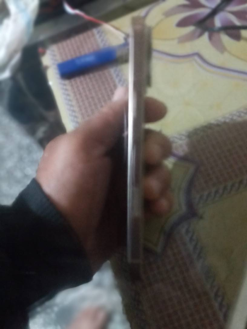 ايفون ١٦برو ماكس ذاكرة ١٢٨ شرق اوسط كامل الاغراض نظافة ١٠٠ سوى فطر خفيف بالظهر فوق الكامرة ليس بالكامرة مكاني بغداد مدينة الصدر *********** السعر ١٢٥٠ نسية البطارية ٩٢ بغداد, العراق
