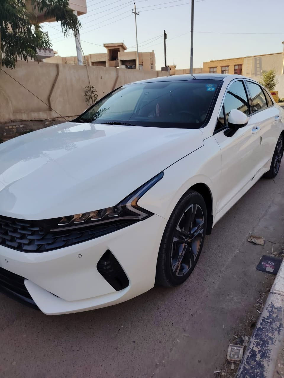 السلام عليكم 
                  k5 
خليجي موديل 2023 رقم بغداد بسمي محرك 2000 دوش سياره كامل مواصفات بانوراما ماشيه 58 الف قابل للزيادة سياره جديده احلى من الصور للاستفسار
***********
