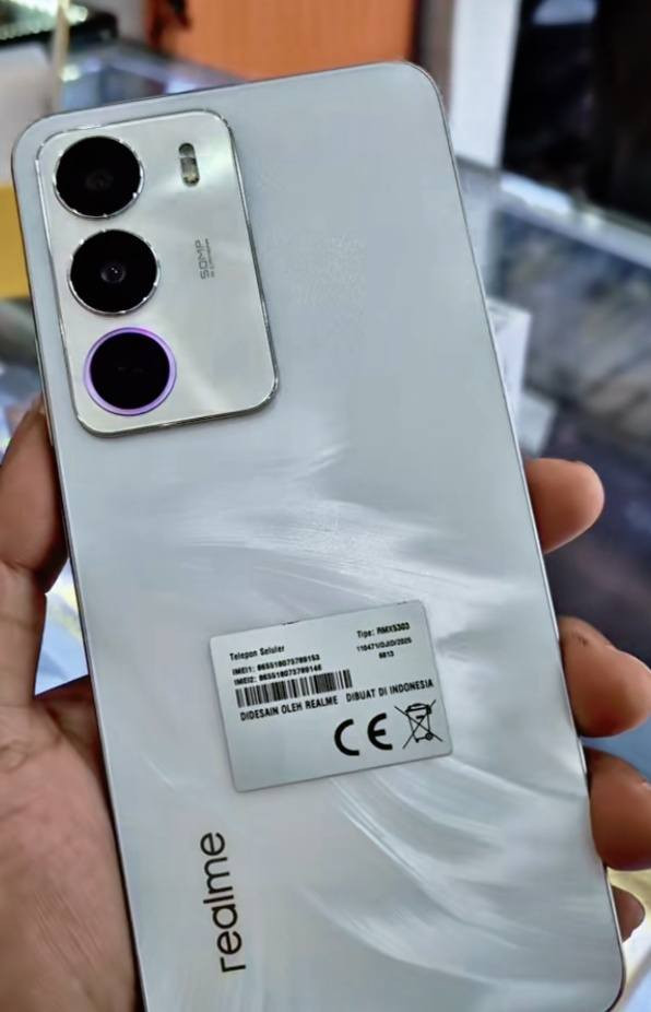 مراوس فقط بدون بيع
ريلمي سي 71
ذاكرة 256
رام 24
مقاوم للماء بمعيار 69
مقاوم للسقوط حتا ارتفاع 1.5
مقاوم للغبار 
دبل سماعة 🎧ستريو 400 حقيقي 
المس عن طريق الأشارة 
نشرة ضؤية الوان تحكم على الجهاز
بطارية 6000ملي امبير 
شحن 45واط
معا كامل الملحقات 
يدعم الذكاء الاصطناعي في كل شيء 
جهاز جديد مستخدم أسبوعين فقط 
هاتف ***********
