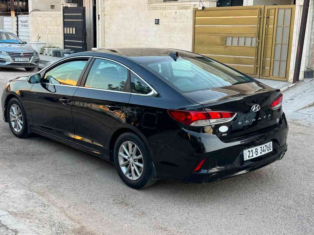 سوناتا 2018 للبيع 
وارد امريكي اخت الكلين صور الحادث بلمنشور بيهة صبغ شبرين بلبنيد فقط 
كير مكينه صدر نضيف جداً 
رقم سليمانيه بااسمي 
مكاني بغداد 
السعر :- 120 وبي مجال بسيط 
للاستفسار :- ***********
