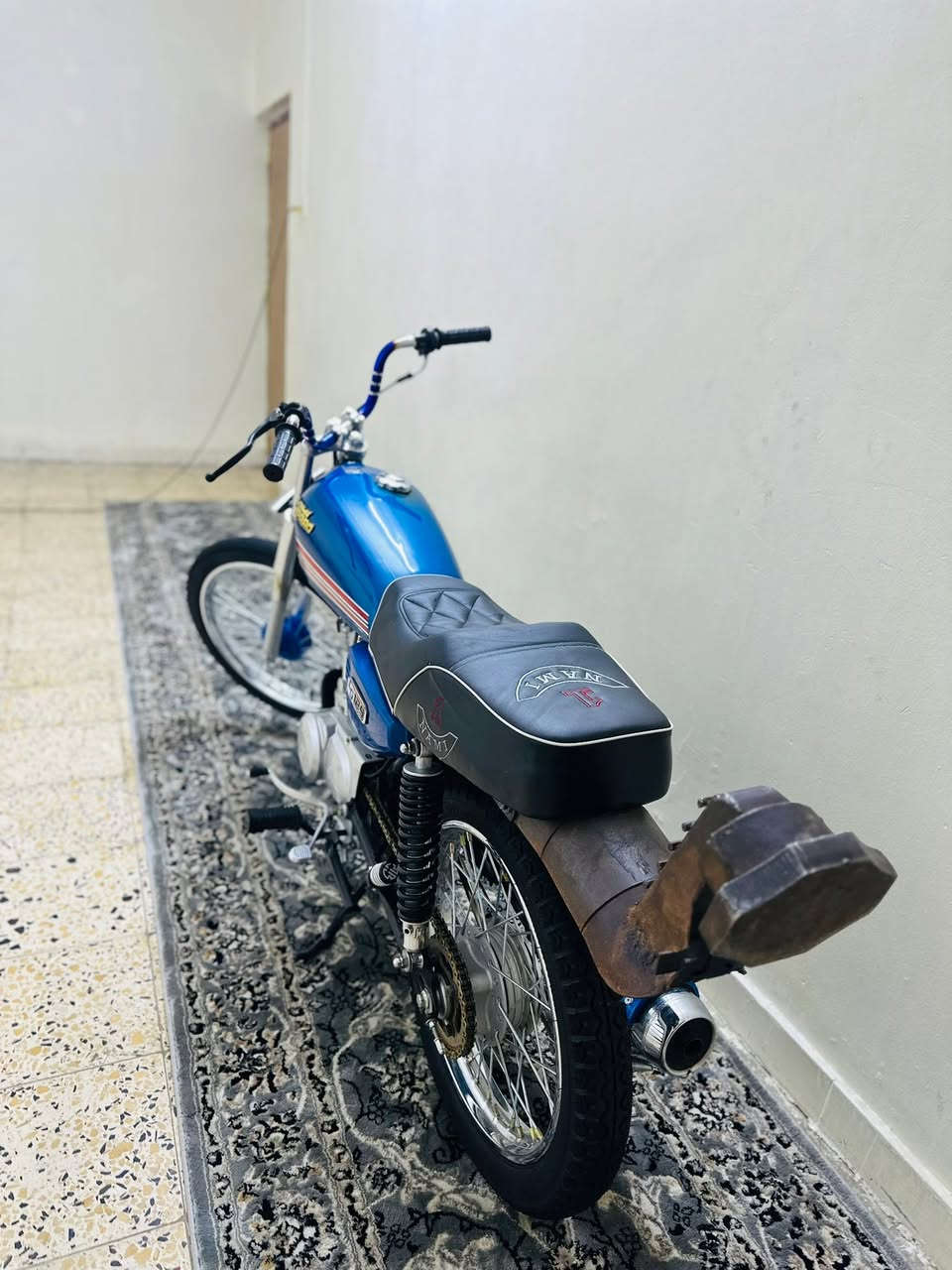 سلام عليكم دراجه للبيع كفاله مكينه وشاصي نضافه فول تفاصيل خاص  ***********
