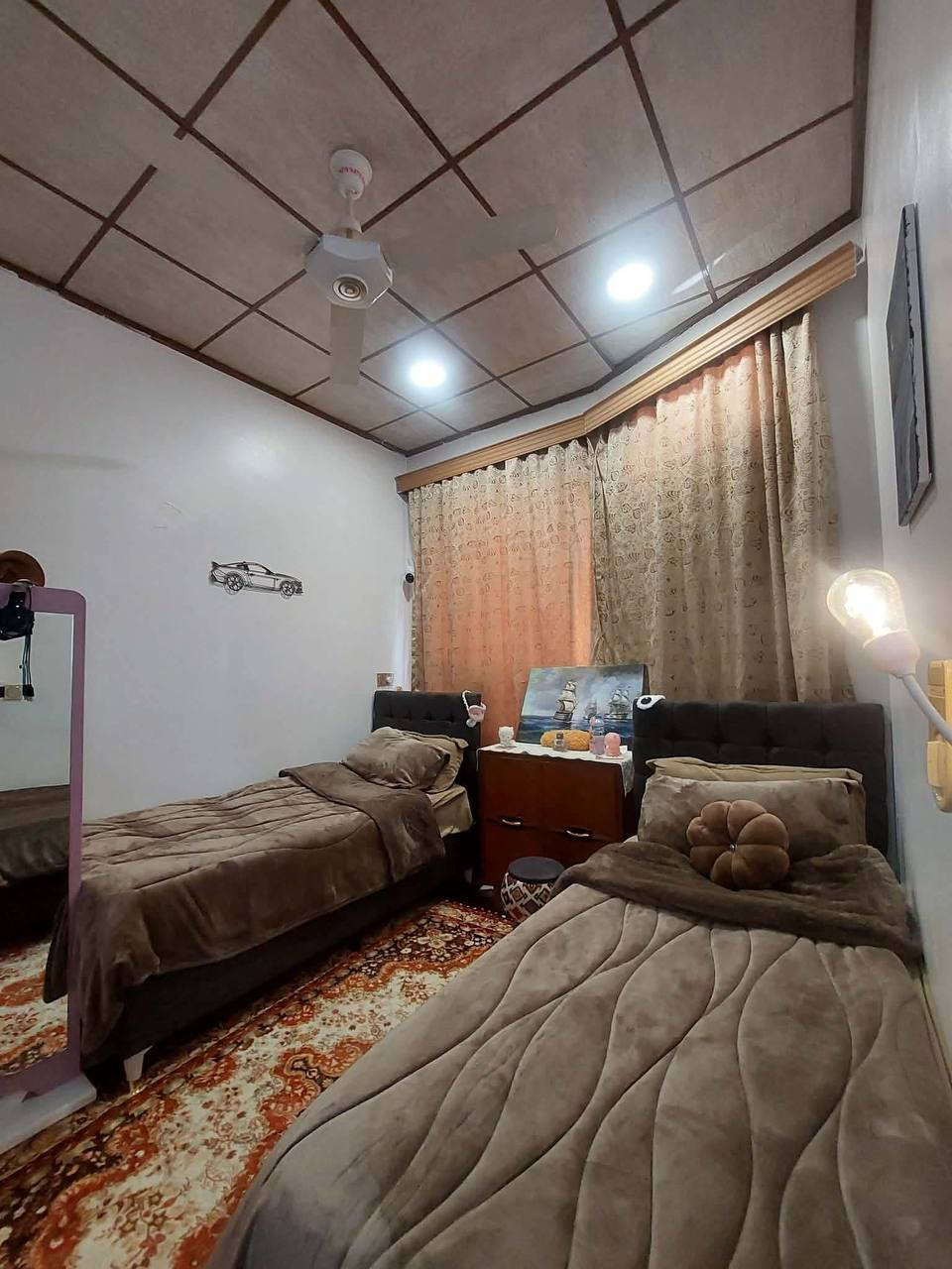 بيت للبيع حي الفلاح الثانيه مساحة ١١٠ركن مقاطعة ٦ شارع ١٥ يبعد عن الشارع ٢٠٠ متر مدخل الاخير سند طابو الزهور طابق  وطابق الثاني غرفة وبيتونة تاسيس عاكسه ومع بئير ماء


**إذا كنت صاحب هذا الإعلان وتريد حذفه لأي سبب، رجاءا أرسل رسالة إلى الدعم الفني**