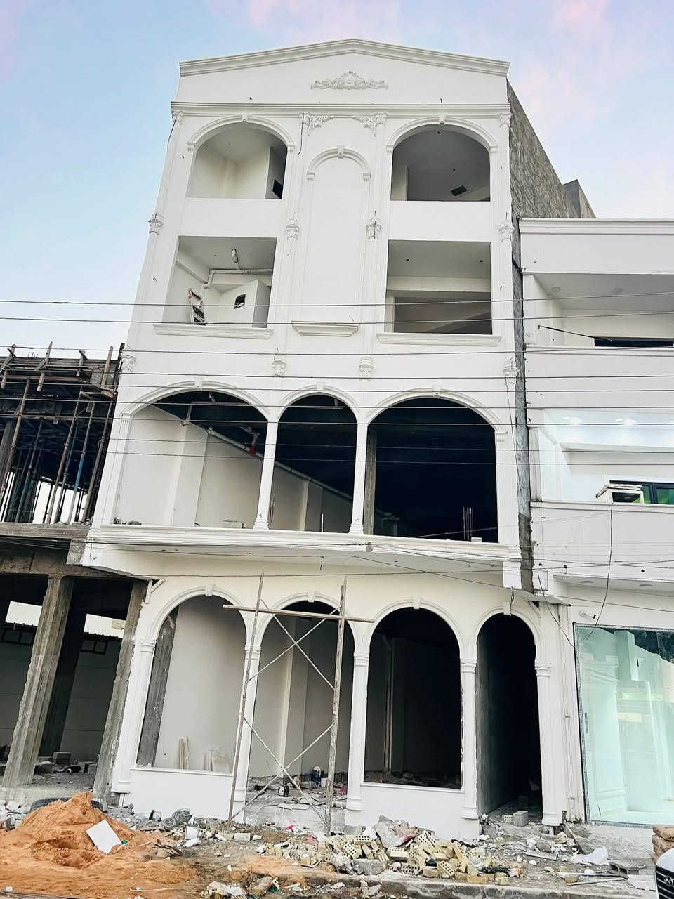 شغل واجهات بإدارة أياد الدليمي لبخ وطلس وصبغ كبلنات فوم تركي ***********

