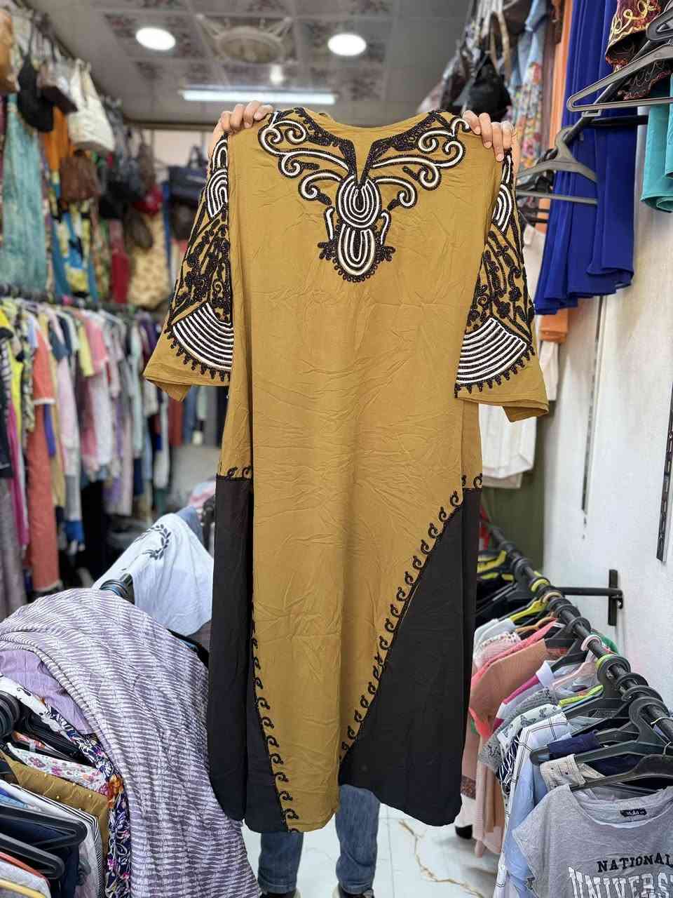 السلام عليكم
فتح اليوم 
١_دشداشه كشمير ودراعه نسائي 
٢_رمضانيات 
٣_شلحه نسائي 
٤_تشيرت نسائي قياس خاص 
٥_بجامه نسائي 
٦_ملابس اطفال تشيرتات و بجامه نفنوف بناتي 
٧_تشيرت رجالي 
٨_كيلوت نسائي 
المحل مقابيل مستشفى العزيزيه العام


**إذا كنت صاحب هذا الإعلان وتريد حذفه لأي سبب، رجاءا أرسل رسالة إلى الدعم الفني**