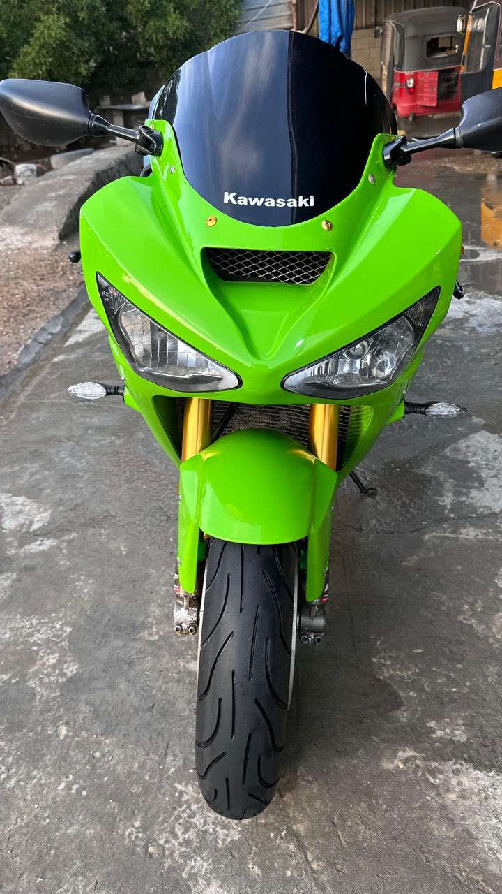 سلام عليكم 
كاوسكي موديل ٢٠٠٤ كفاله عامه
نازلة من كلشي وكلاشي ماشيه ١٨ الف
مكاني بغداد ***********
