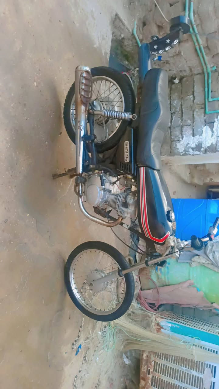 السلام عليكم نامه للبيع مكان سوق الشيوخ كرمة بني سعيد 
***********
