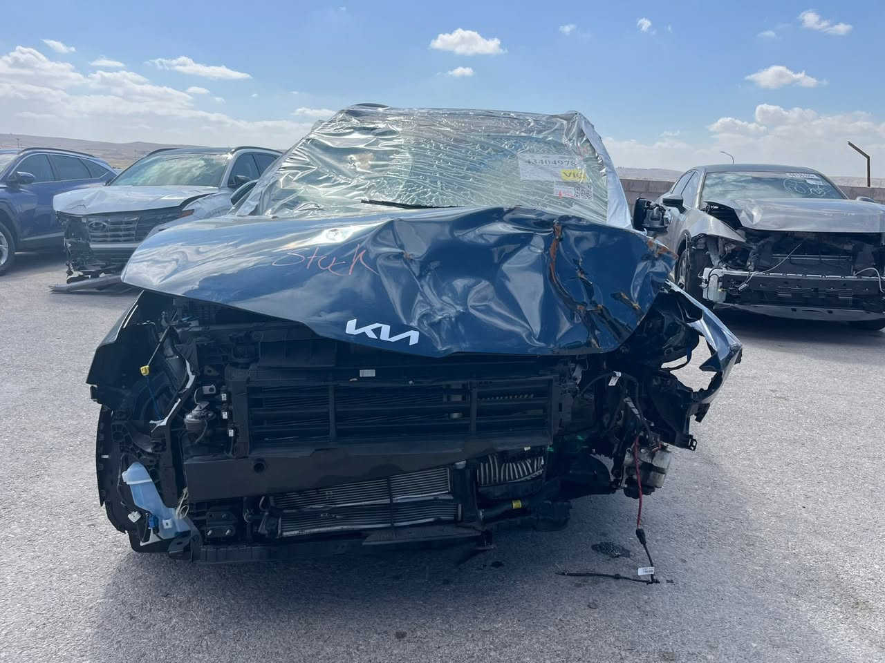 كيا سبورتج 2024 EX هايبرد #بانوراما
موجودة بعمان بالأمكان ادخالها بكتاب الشهداء 

ابيع بعمان خارج الحاوية 

السعر 118 

***********
