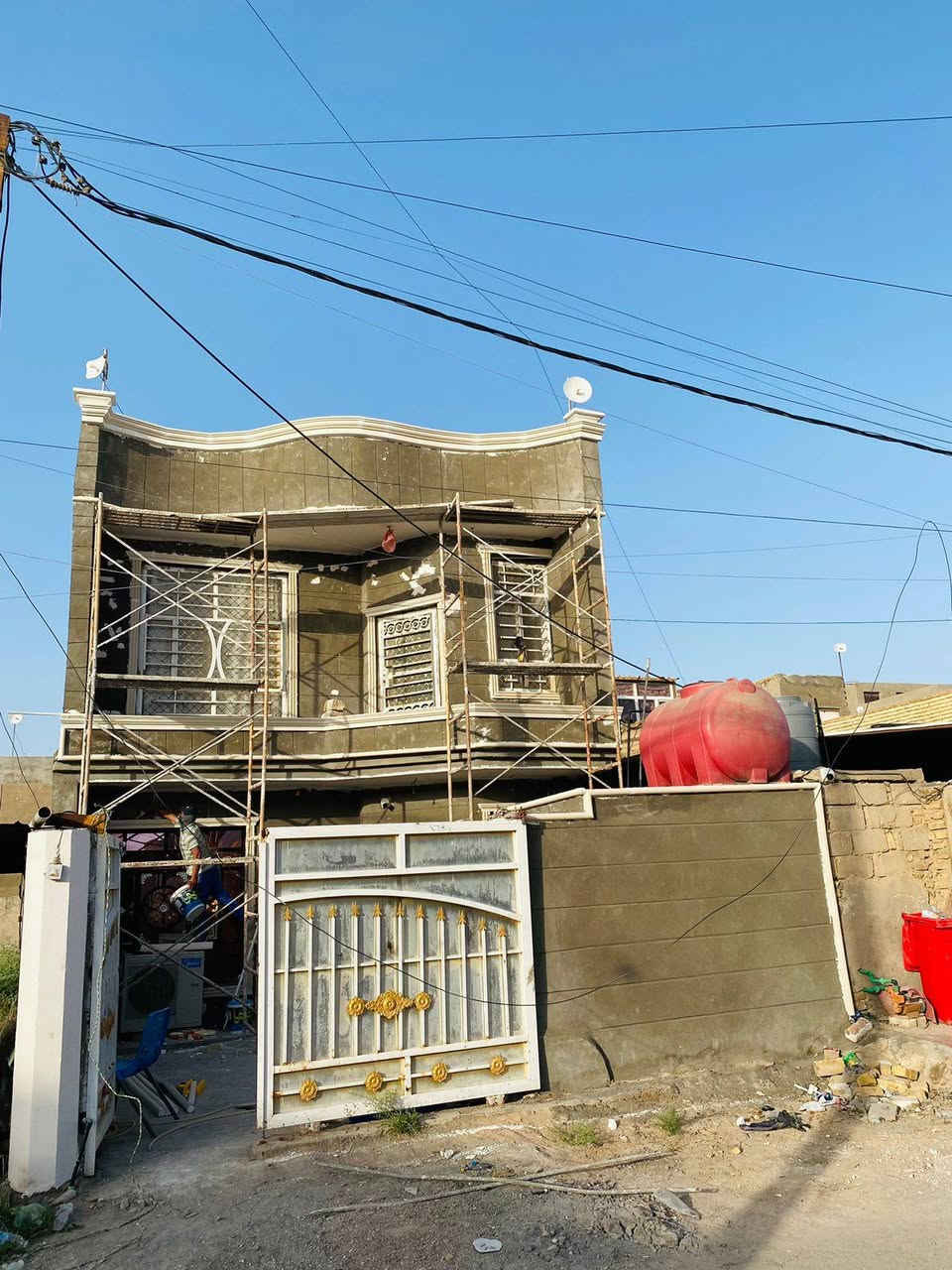 السلام عليكم
مستعدون لعمل كافة انواع الديكورات الداخلية
*كافة ديكورات الجبس بورد 
*كافة أنواع الأصباغ 
*كافة ديكورات المغربي
*كافة انواع السقوف الثانويه
بانسب السعار 💵
جودة علية في المواد🏛
الاستفسار ***********
