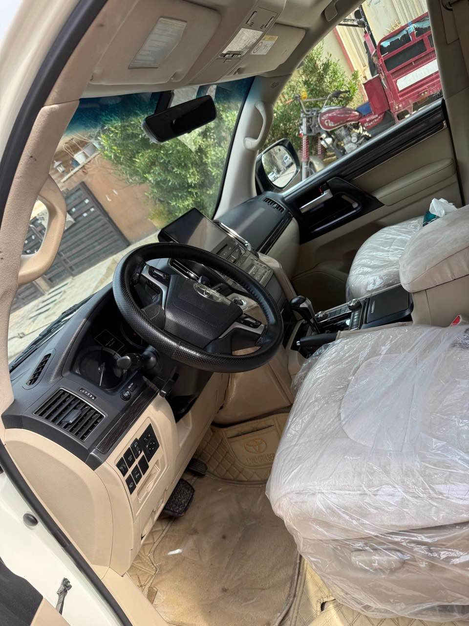 وةنةوشة 2021 GXR
شةريكة جبهاني
وايدئشن دةرجة يةك
 گئج زينو فول فول مواسةفات 
قةبات قةبات مواسةفات   
  دوو بةسمة بيلاد 
 دةرگا شةفت و كارةباي
8ارباك شةخال
5كاميرة  3 شاشة 
حةريق ژئر بئ  ئاوئنة ليد   
   ئاوئنة گراج  لايت بةرز و نزم
بةخاخي  لايت 
سلايت  تؤماتيك گوشين جلد 
گوشين سكن و سايةق 
 سوكات فؤليؤم دوو ماوس
 جام كارةبا جام ئؤتؤ  سةلاجة تةبريد مةرةكزي  
  شاشة تةلةبزؤن شاشة گةور. پئش و پشت حاسة و كاميرة    
زؤر مواسةفاتري تر  
تاخم تاي نوئية  
59 هةزار رؤويشتوة  سپئري دانةبةزية   
  گئر و مةكينةي نةكرايتةوة  بةشةرت   
رةقةم و  سةنةوي نوئية بة ناو خومة   
بئ بؤياخ و بى سارد   
دةحاميةكانيش بى بوياخة بة شةرت      
سةحر  543
زمارةي ساحئب سيارة    
***********
*********** أربيل, العراق
