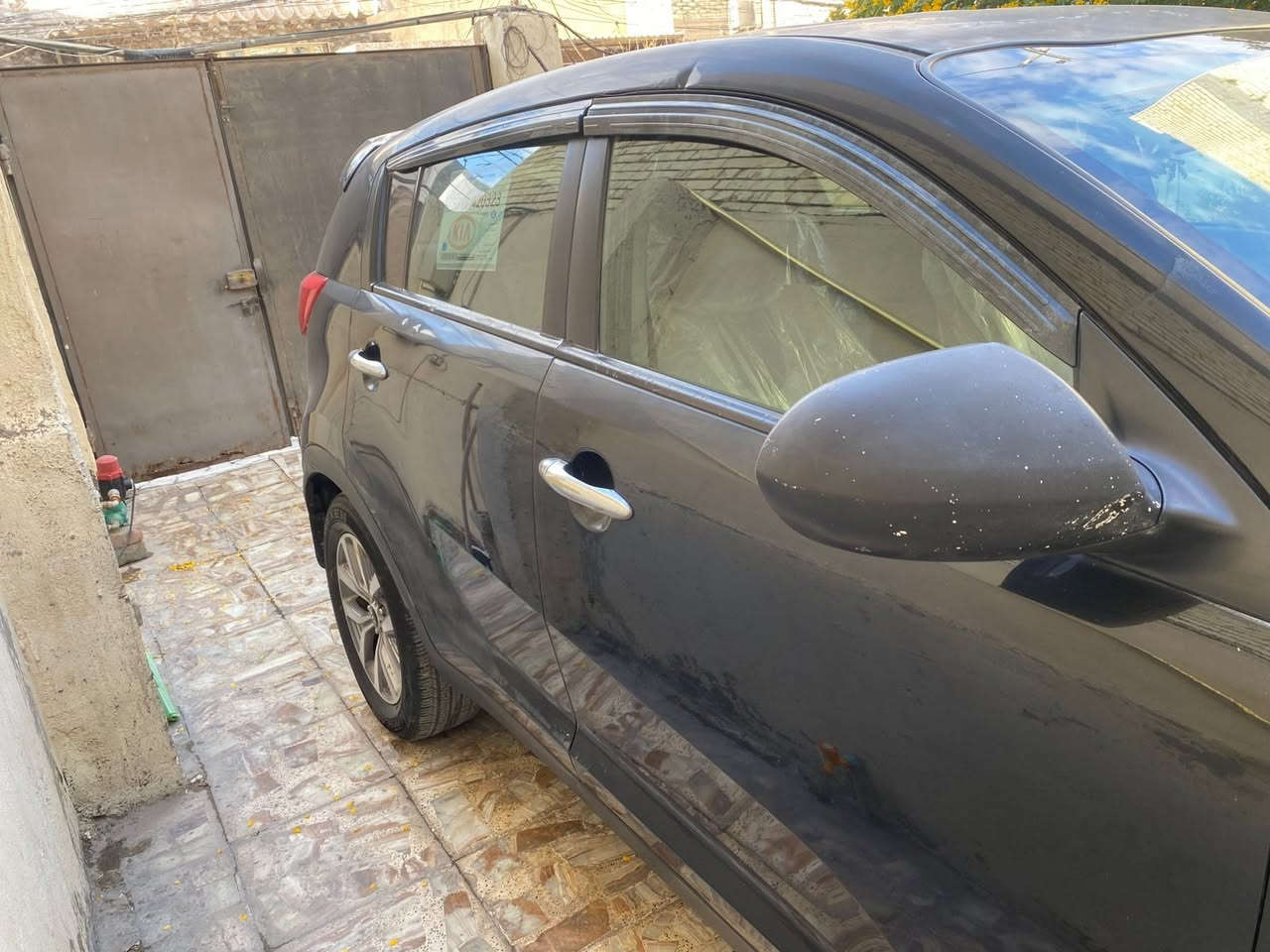 سبورتج 2016 رقم اربيل السنويه ساقطه /مواصفات بصمه تشتغل تشغيل عن بعد كامره خلفيه حساس خلفي مثبت سرعه تبريد ثلج امامي خلفي /محرك GDI/ خمس ركاب شاشه كبيره وبيها بعد مواصفات 
السعر 120  وبيها مجال 
وترهم مراوس
مكان السيارة
نجف كوفة حي ميسان
/ رقم موبايل : ***********
مكلف بلنشر
يرجى الاتصال بلرقم
