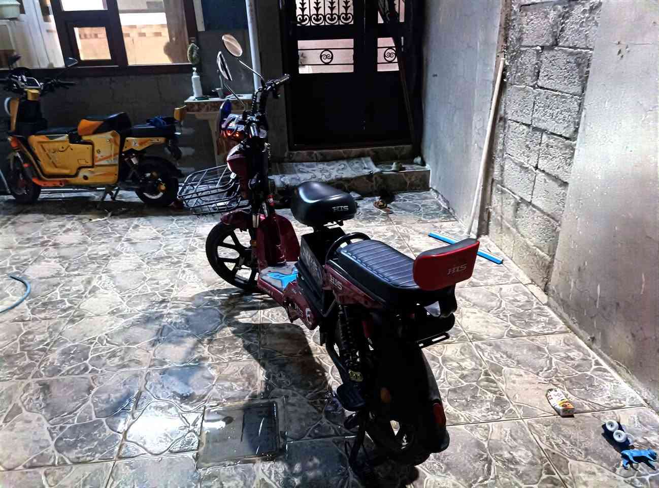 باسکیل شحن شەش جا دراوە لە شەحن سفرە پاتری و  مەلەف و ئەقل شەرت گشت ــــشرکەــــــHISـــــــگیانی بە شەرت تایە چوپەو گشت گیانی ئیشەکاو ــــــــڕقم ***********
