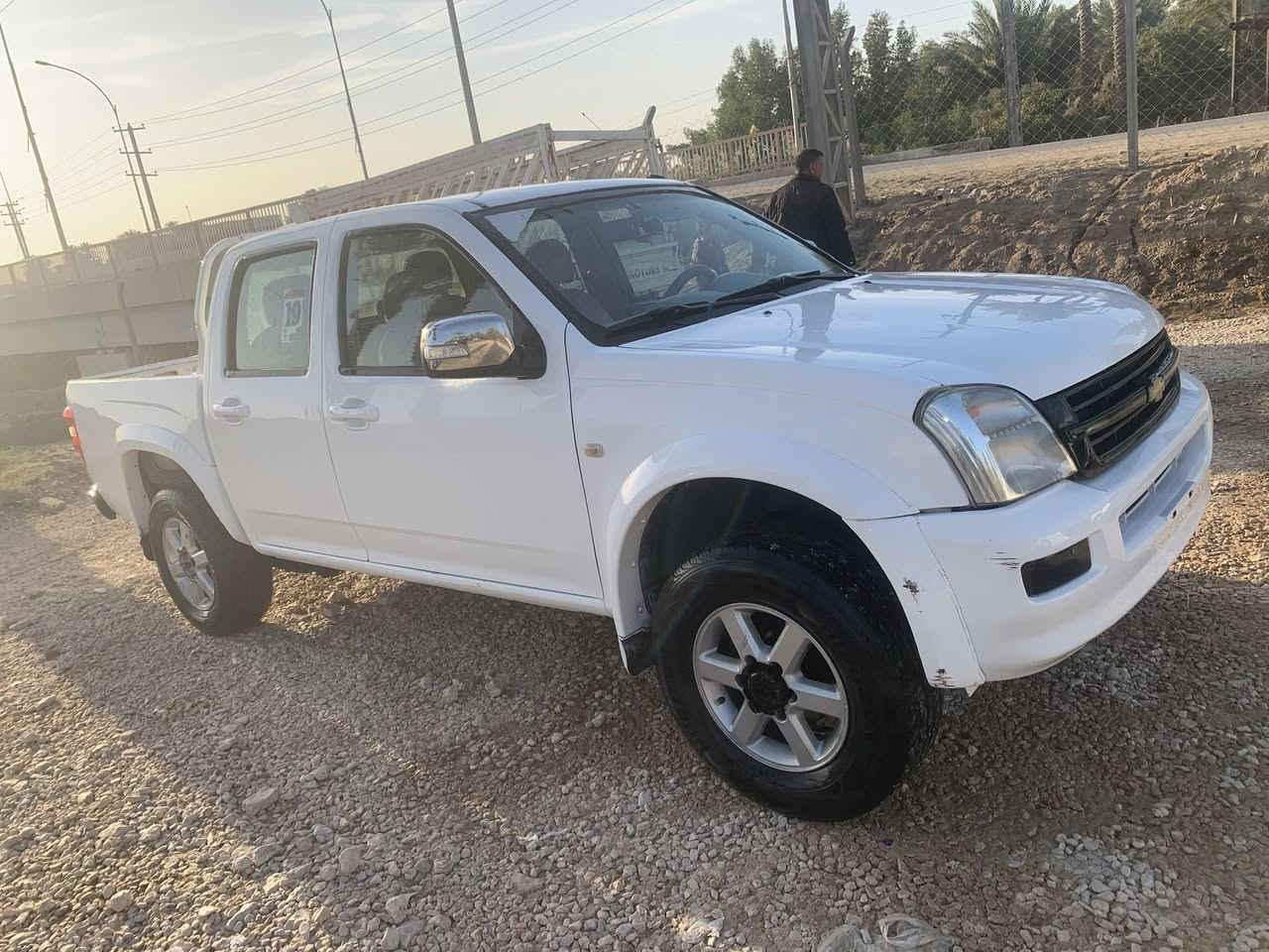 السلام عليكم بيكب شوفر ليت لووف 2005 سيارة مزاد محرك 4 سلندر جاهزه من كلشي كير ومحرك وكهربائيات كله ع بلاد وضربه كفاله فقط صبغ جماليه وكاله ام الباركود مباشر من المزايد عليهه سياره حلوه وجاهزه مامتعوبه وع بلاد السعر 50 وبيهه مجال للاستفسار ***********
