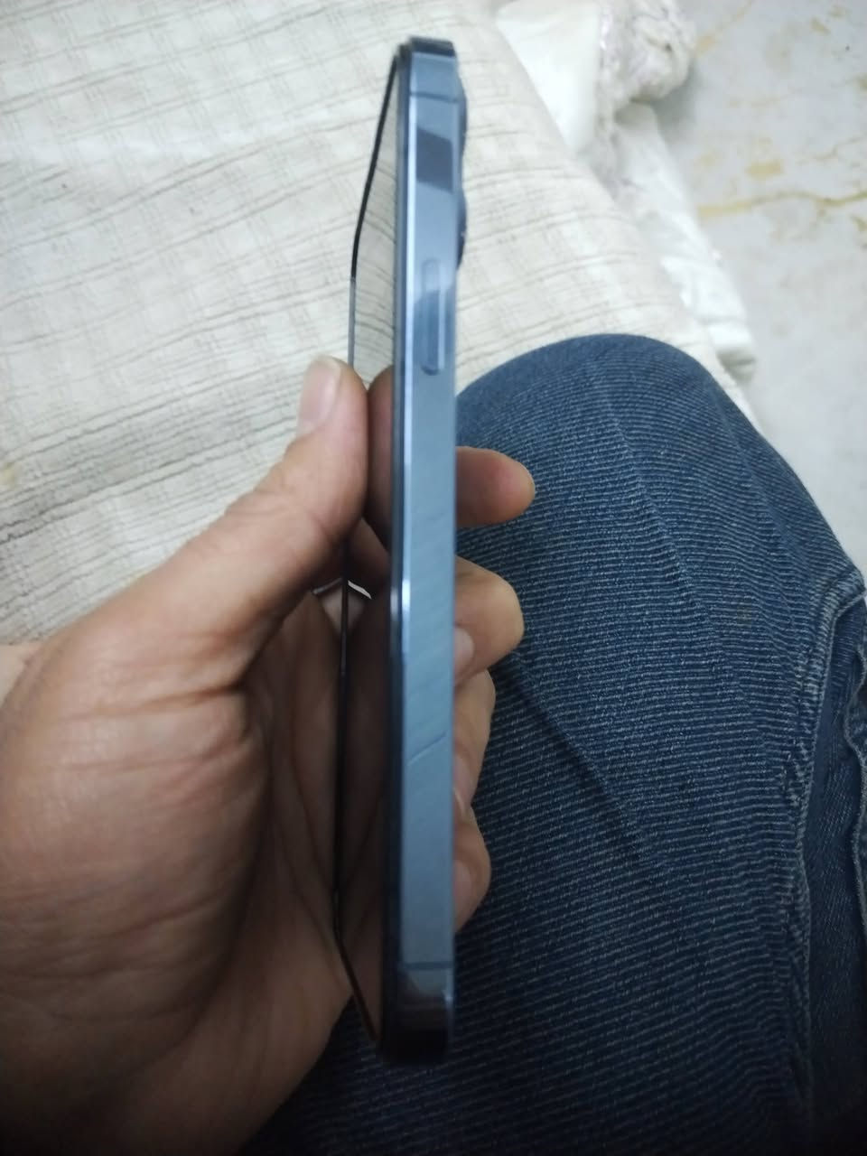 ايفون 13 برو ماكس لون بحري 256 مبدل بطاريه وشاشه اصليات وطلع عندي اشعار كامره جهاز كلشي شغال فيس ايدي اتصال كامرات صوت هزاز كلشي شغال السعر 450 الف وبي مجال حيل بسيط مكاني بغداد حي الامين او المشتل ***********
