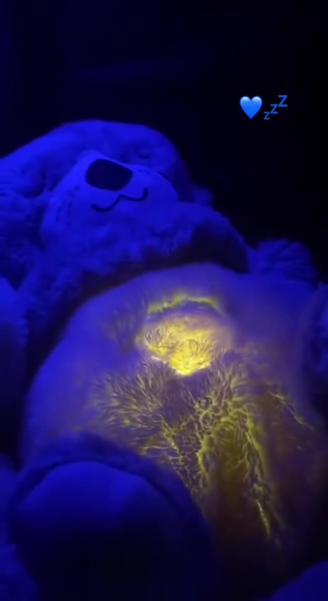 دمية سوث اند سناجل اوتر دميه موسيقية مخملية للأطفال👶🏻 الرضع من براند فيشر برايس👶🏻 
اصلية درجة اولى 💯💯

✨دمية على شكل حيوان الدب 

✨لهاية وموسيقية بحركة "التنفس"

 ✨للأطفال من سن الولادة فما فوق

✨اكتشافًا حسيًا لتنشيط حواس الرؤية
 والسمع واللمس لدى طفلك

✨تحاكي الدمية على شكل دب 

✨✨الحركة الإيقاعية للتنفس لتهدئة طفلك بشكل طبيعي

✨قابلة للتخصيص مع ما يصل إلى 30 دقيقة من الموسيقى والأصوات

، ✨والتحكم في مستوى الصوت، والأضواء الخافتة

✨أقمشة فائقة النعومة؛ يمكن غسلها

 ✨يغسل في الغسالة مع إزالة الإلكترونيات

✨الباقي فقط اللون البنفسجي 🟣

السعر 15 الف 
🚘يوجد خدمة توصيل لجميع محافظات العراق 🚘]
دمية الدب النائم 🧸❤️


**إذا كنت صاحب هذا الإعلان وتريد حذفه لأي سبب، رجاءا أرسل رسالة إلى الدعم الفني**