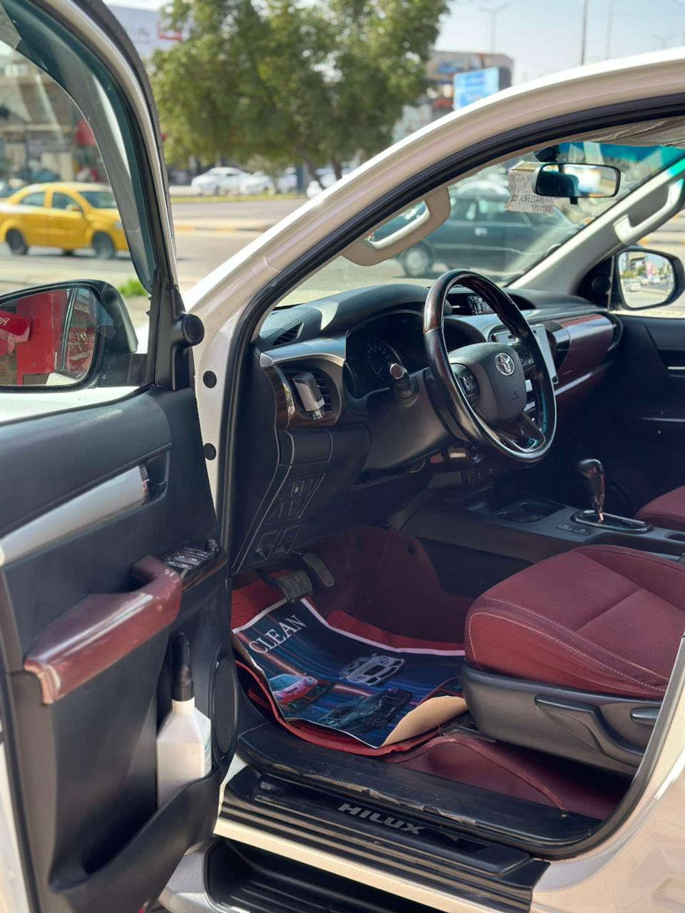 هايلوكس 2020 سيد نهرو رقم سليمانية فول مواصفات محرك 6 سلندر 4000 سيسي
مكفولة كير ومكينة وحدادية 
الاتصال
***********
