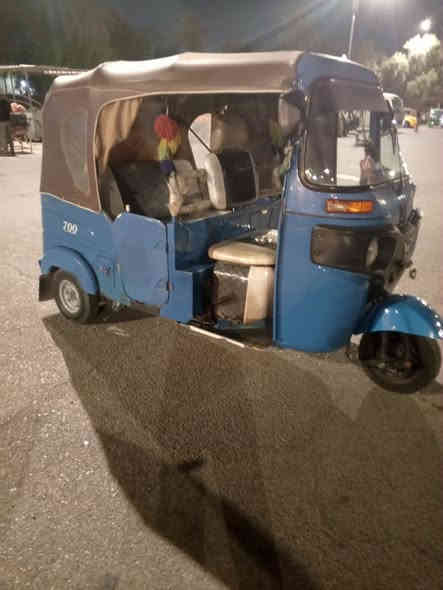 سلام عليكم تكتك للبيع موديل. ٢٠٢١ مكفوله كفاله عامه اوراق كامله مكانه واسط قضاء الحي سعر6700رقم نتصل ***********
