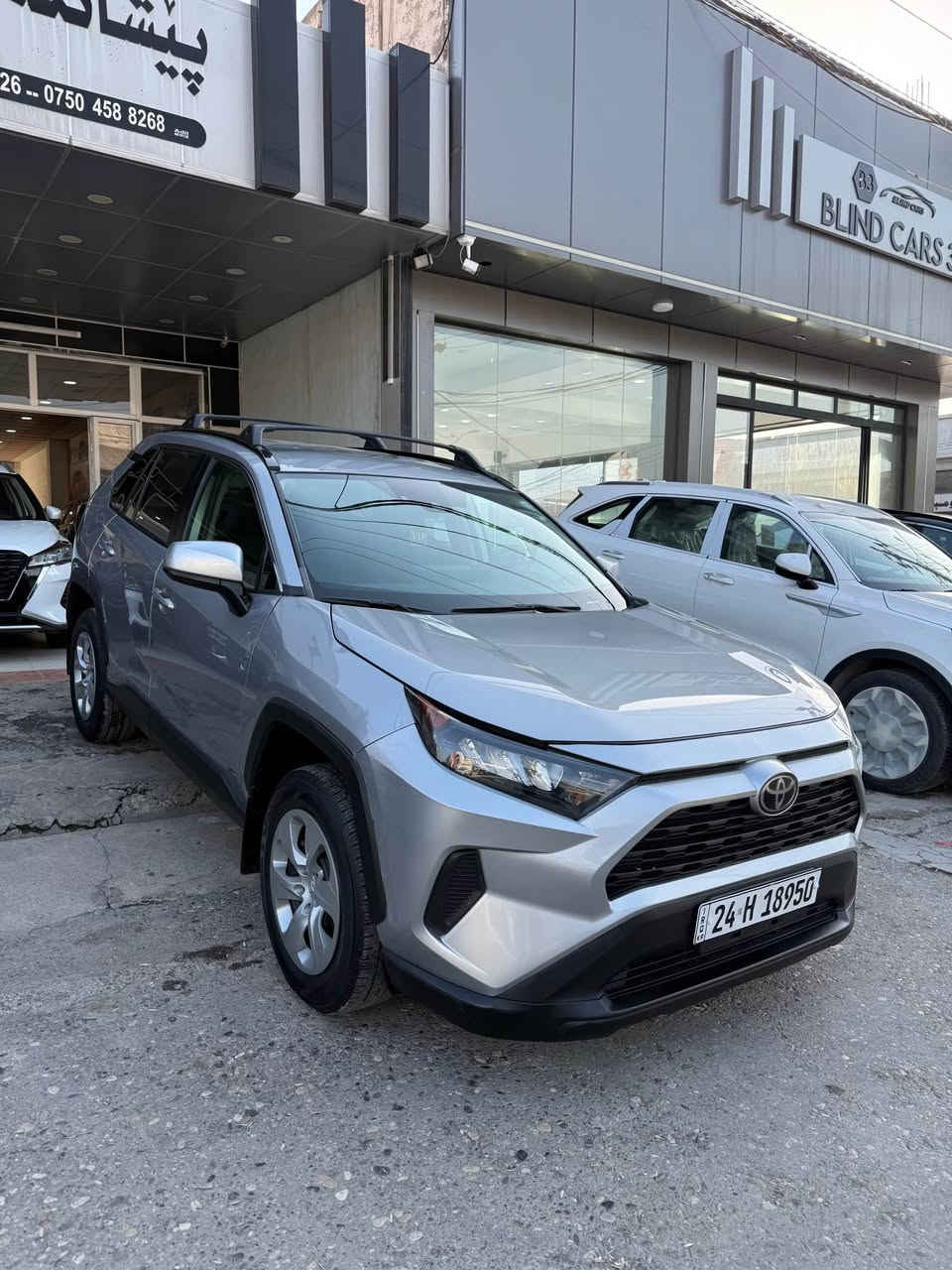 Rav4 LE 2021 
بدون صبخ بدون تبديل بس بيها تعديل بارد 
مواصفات LE ماشية 87 الف كير محرك كل شي بشرط
السعر 215 ورقة 
رقم السنوية جديد تحويل غرامة بشرط
***********☎️ دهوك, العراق
