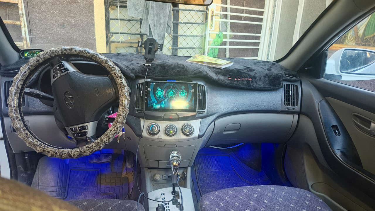 السلام عليكم
النترا 2009 خليجي
مكينة 1600 دكشن عالي 
رقم اربيل عندي وكالة عامة باسمي
وصاحب السنوية من اهل الحلة 
يعني تريد تحويل او تريد وكالة اني حاظر
السيارة بيها طخه بسيطة بالبنيد وبس صبغ على كد الطخة هوة وخشوم الجاملغات السيارة بدون اي دواخل و هذا السونار كدامك بيها تكحيلات 
ومن بدلت الجامة الامامية جان اكو زنجار هم بس رش بل گصة مال القمارة على كد ٤ اصابع زنجار و رشيته بيدي
السيارة كلها بدون قطرة معجون
السيارة مسوي ادامة كاملة للمحرك
ولا گلوب و لا اشارة مشتغلة بل دشبول 
محركها كلش نضيف ترايك للبصرة شرط
 اي بي اس جديد
شاشة تاب
تحكم ستيرن ٤ جهات 
دوشمة ارضية و كشنات
تبريد تدفئة خير من الله
حساس خلفي
تخم تاير جديد 
باتري جديد
#السعر ٩٣ و بيها مجال قليل
الشراي يتصل ***********
مكاني بابل المسيب
