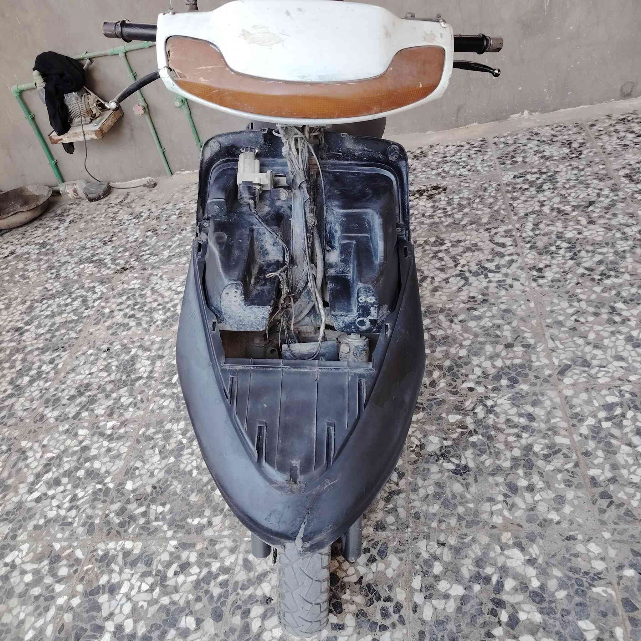 فراشه فحل
مال شغل مكينه شلعه ومعدل شرط 
سعر175 بيها مجال قليل 
العنوان النجف حي العسكري 
*********** شراي اتصل بي واتساب.
